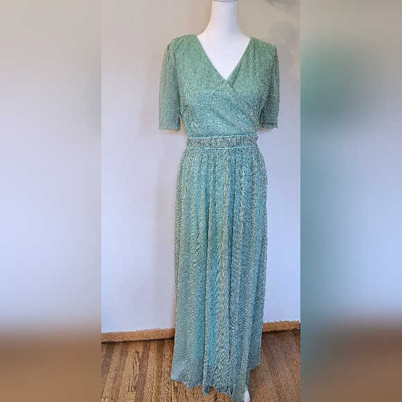 JessaKae Dresses & Skirts - Jessakae NWT Darling Dashwood Maxi Dress in Jade Size M